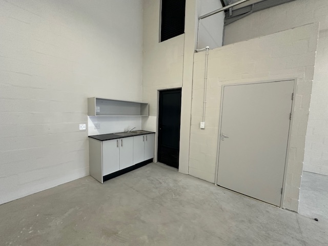 To Let commercial Property for Rent in Marconi Beam Industria Western Cape